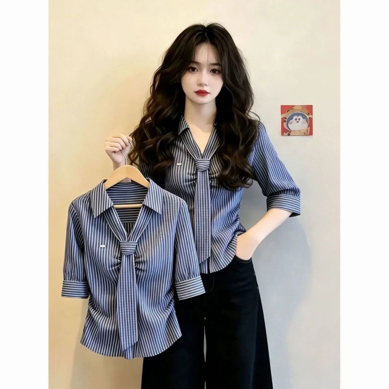 Polo Shirt Slim - بلوزة أنيقة مخططة بأكمام قصيرة وياقة